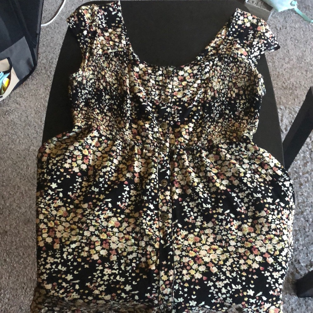 Cute Floral romper, good for summer